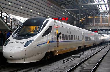 临时加开以下旅客列车: 1,2017年1月13-26日武汉～恩施d5992/3 d5994