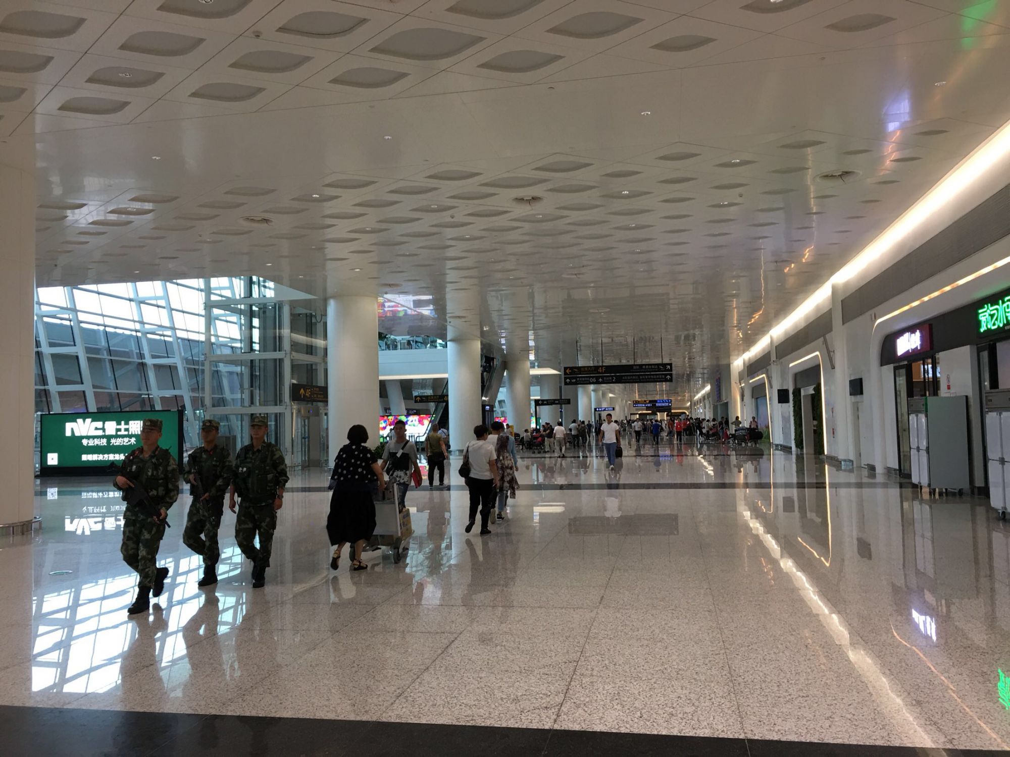 天河机场停车场收费标准2023，武汉天河机场免费停车攻略 - 哔哩哔哩